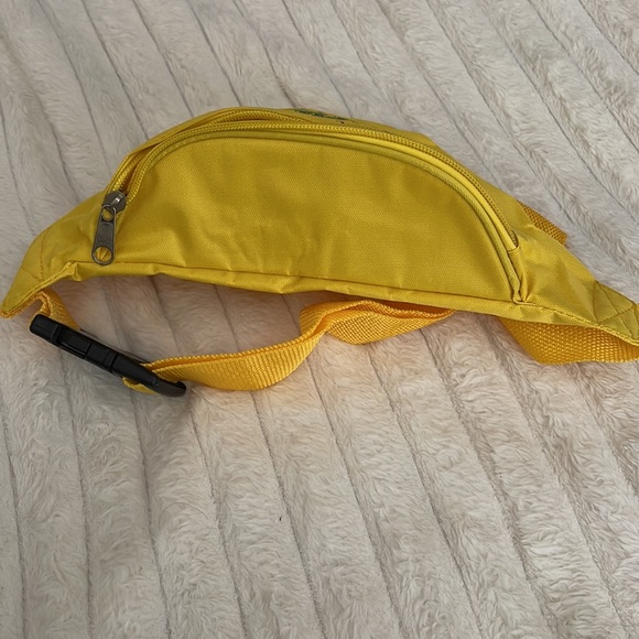 Pacifico Cerveza Fanny Pack - Picture 2 of 3